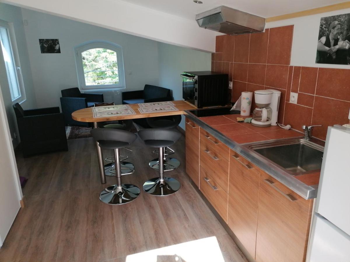 Le Clos Zinou Lambesc Extérieur photo