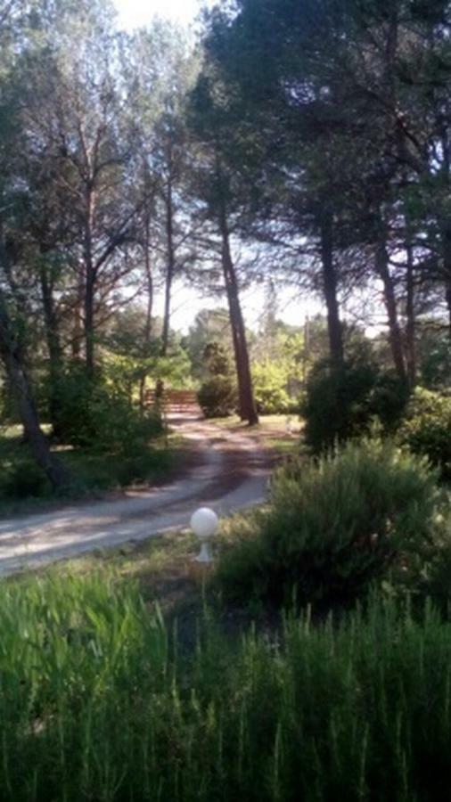 Le Clos Zinou Lambesc Extérieur photo